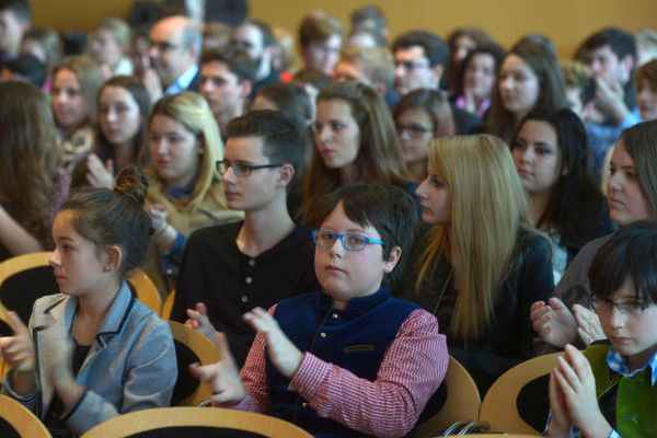 Zahlreiche Gäste bei der Preisverleihung 2016