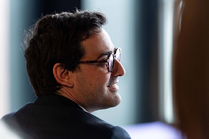 Stéphane Séjourné (Exekutiv-Vizepräsident für Wohlstand und Industriestrategie, Frankreich/ Renew), einer der Koordinatoren des "Clean Industrial Deal", der in den ersten 100 Tagen vorgelegt werden soll. 