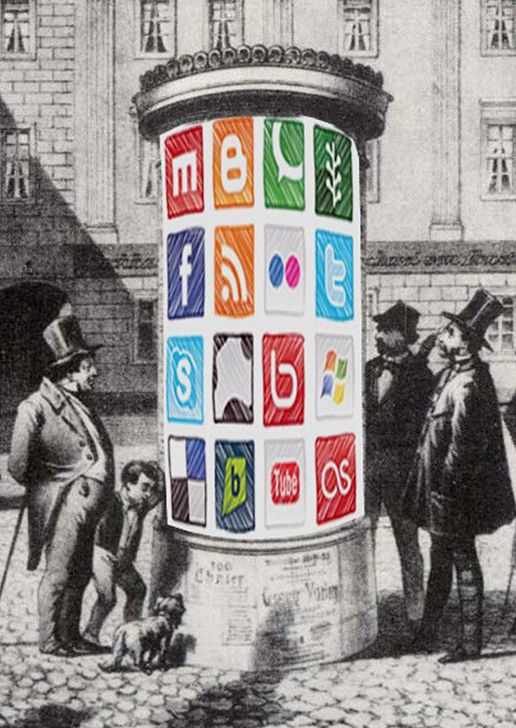 Bürger aus dem 19. Jahrhundert stehen vor einer Litfaßsäule auf der die Symbole der sozialen Netzwerke abgebildet sind. 