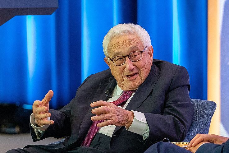 Der ehemalige US-Außenminister Henry Kissinger in einer Diskussionsrunde (2019).
