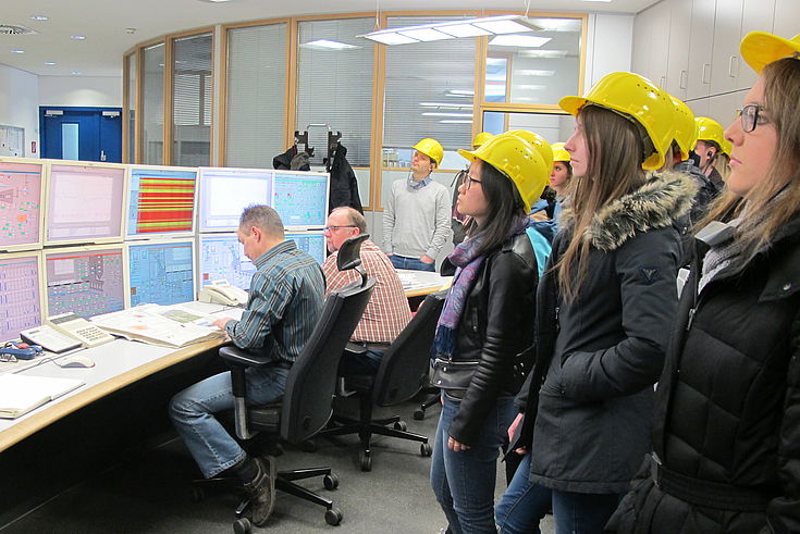 In der Schaltzentrale des Müllheizkraftwerks Coburg