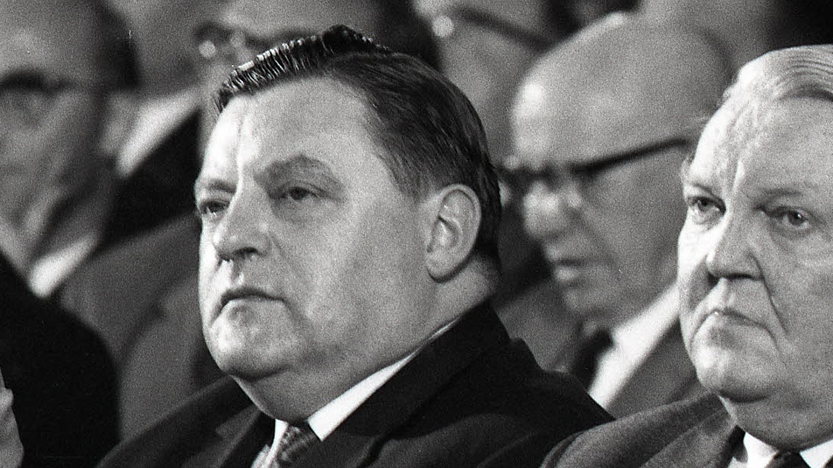 Franz Josef Strauß und Ludwig Erhard auf dem CSU-Parteitag 1964 in München