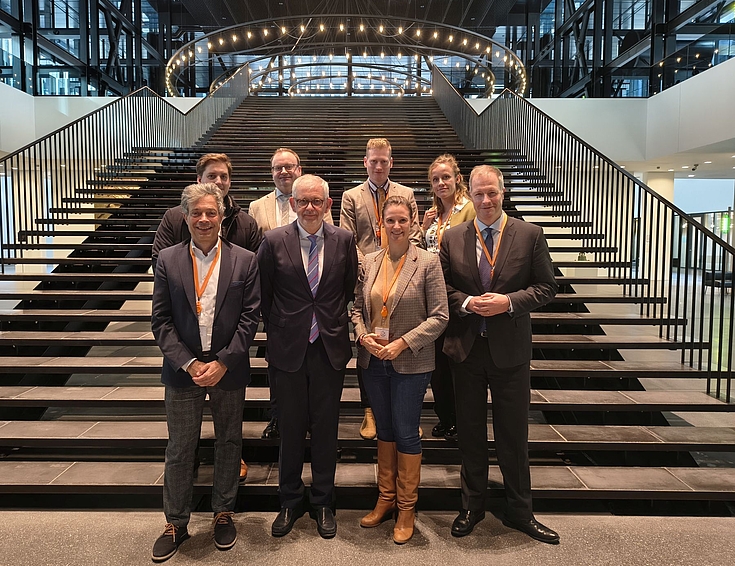 Gruppe Menschen im Europäischen Gerichtshof in Luxemburg