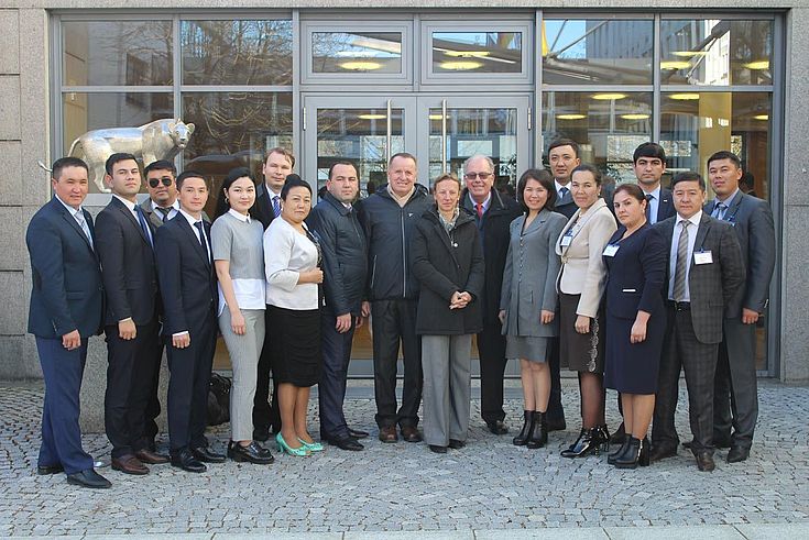 Konkrete Impulse für mehr Beschäftigung und Wohlstand in Zentralasien.