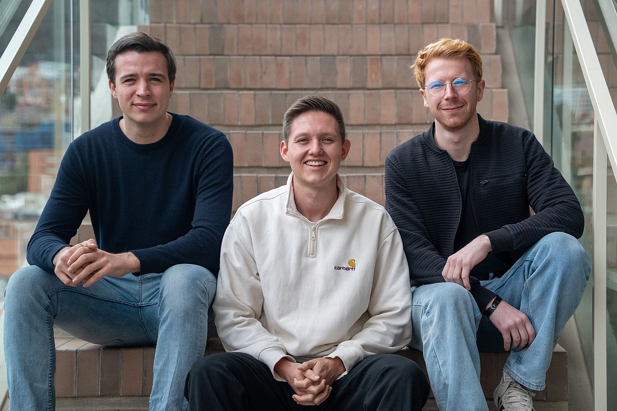 Das Clera-Gründer-Team mit ambitionierten Zielen (von links nach rechts): Alexander Farr, Sebastian Scott und Daniel Wintermeyer