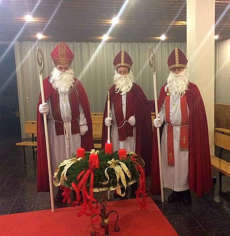 Nikolaustreffen in Stetten, in der Mitte Pater Dr.h.c. Stefan Havlik.
