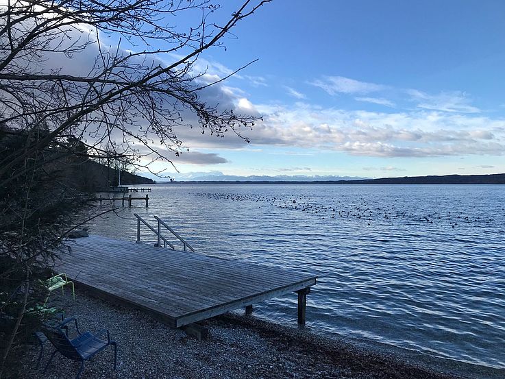 Der Starnberger See in der Nähe der Villa Weinmann.