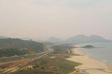  Blick über die innerkoreanische Grenze nach Nordkorea... Blick über die innerkoreanische Grenze nach Nordkorea...