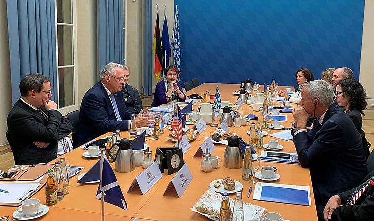 Konferenztisch im Innenministerium. 