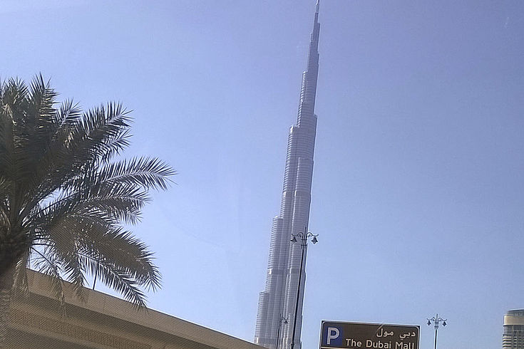 Der Wolkenkratzer Burj Khalifa in Dubai