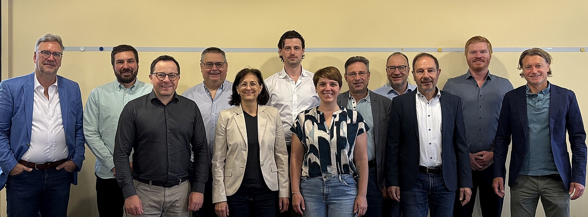 Gruppenfoto der Teilnehmer des "Bernrieder Kreises" im Sommer 2026
