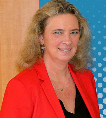 Kerstin Schreyer, MdL, ist seit März 2018 Bayerische Staatsministerin für Familie, Arbeit und Soziales. Zudem übt sie das Amt der stellvertretenden Vorsitzenden der Hanns-Seidel-Stiftung aus. 2017/2018 war sie Integrationsbeauftragte der Bayerischen Staatsregierung.