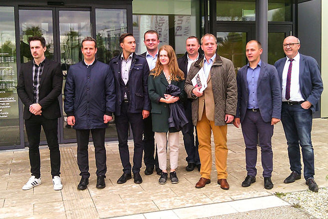 Gespannt warten die rumänischen Besucher auf den Informationsaustausch mit Martin Neumeyer im Landratsamt Kehlheim