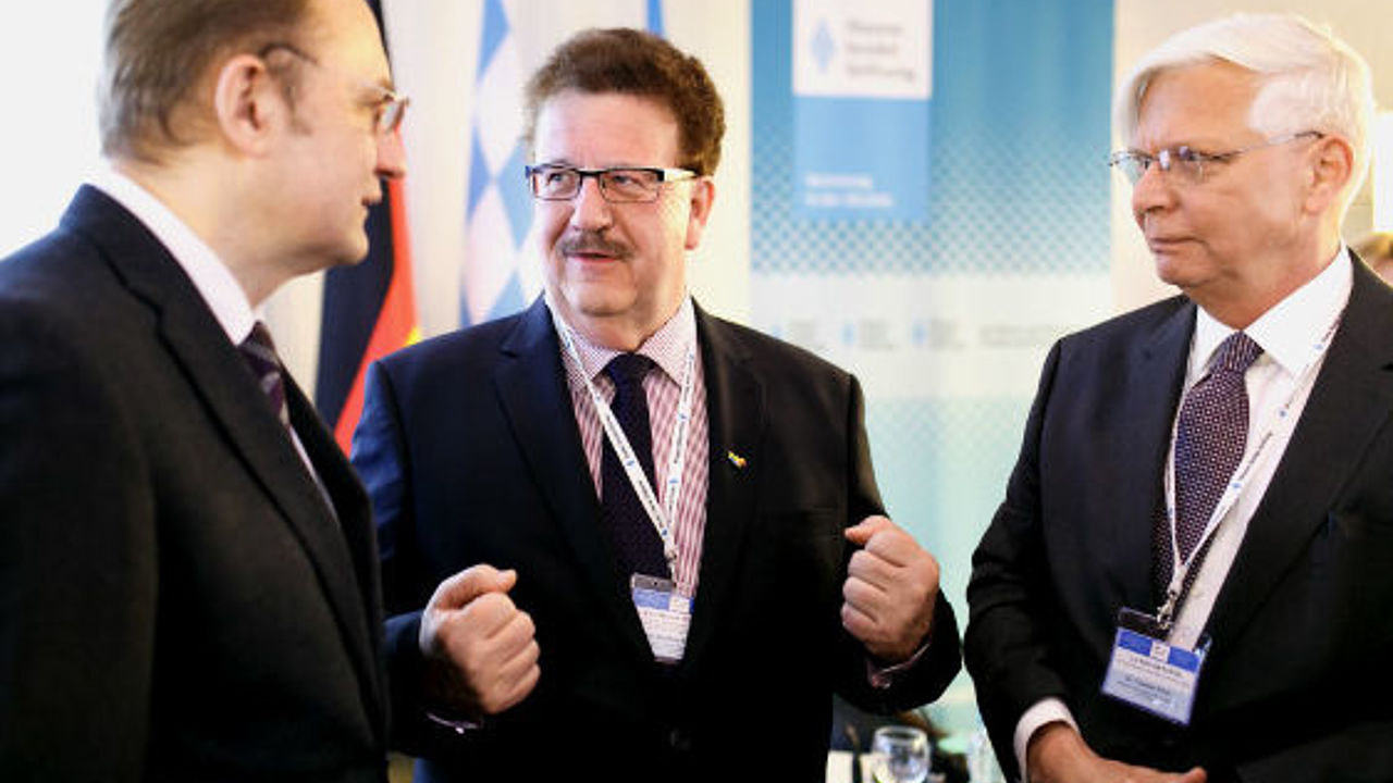 Hanns-Joachim Fuchtel, Andreij Sadowij und Botschafter Dr. Christof Weil