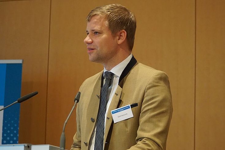 Bürgermeister Olaf Heinrich schrieb seine Promotion über die „Profilierung einer Stadt im Ländlichen Raum“ 