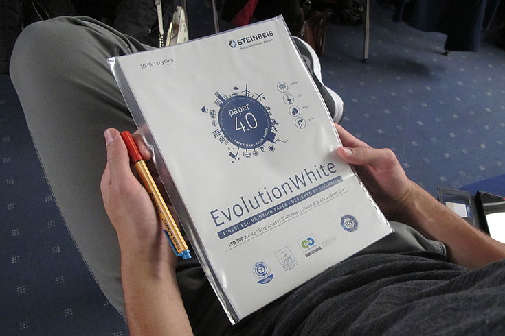 In ökologischen Verfahren hergestelltes Papier