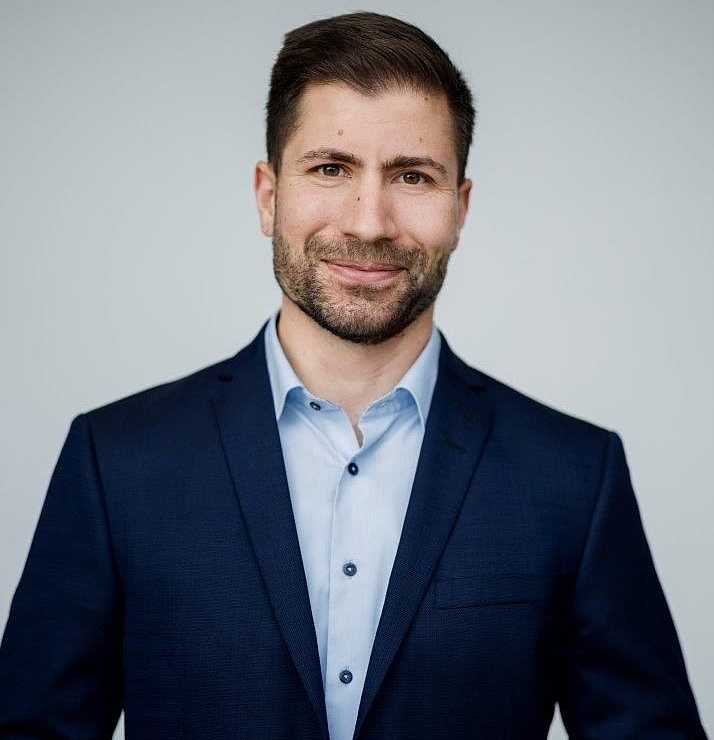 Dr. Benjamin Hahn