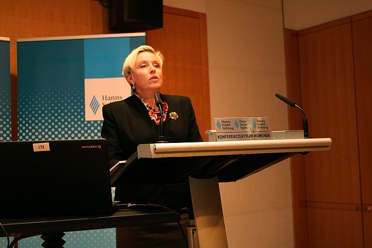 Susanne Luther, Leiterin Institut für Internationale Zusammenarbeit