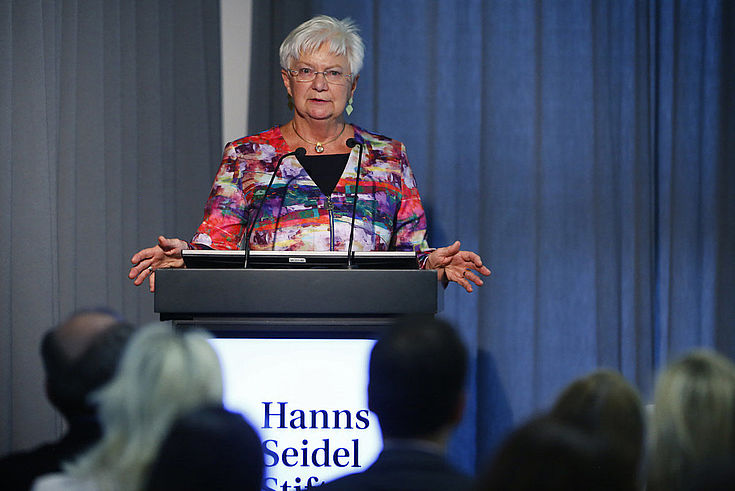 Austausch zwischen den Religionen befördern! (Gerda Hasselfeldt)