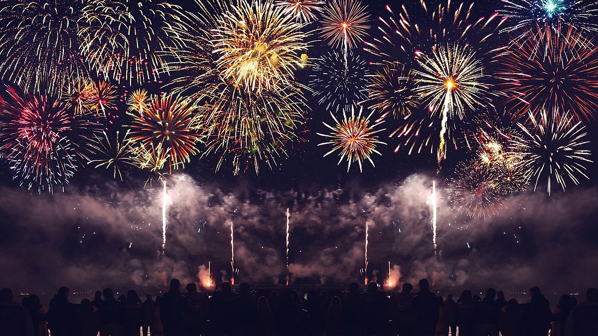 In den drei Weltreligionen Christentum, Judentum und Islam wird der Jahreswechsel auf ganz unterschiedliche Weise gefeiert.