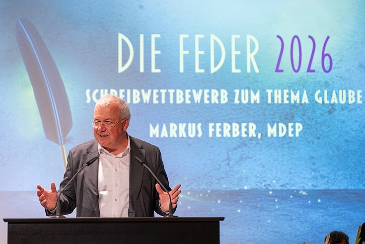 Zum vollständigen Artikel "Schreibwettbewerb Die Feder“: Texte zum Thema 'Glaube' ausgezeichnet