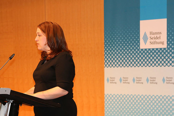 USA bleiben politisch tief gespalten, aber die "checks & balances" funktionieren. (Gavito)